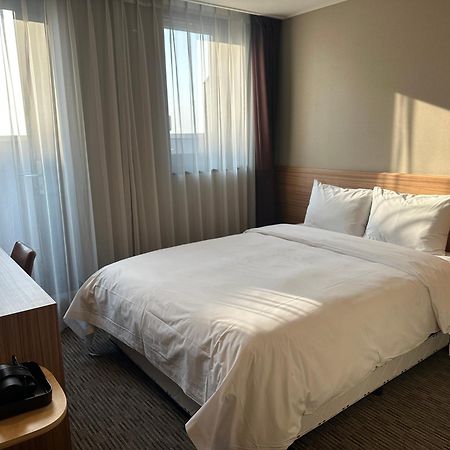 Golden Harbor Hotel Pyeongtaek Ngoại thất bức ảnh