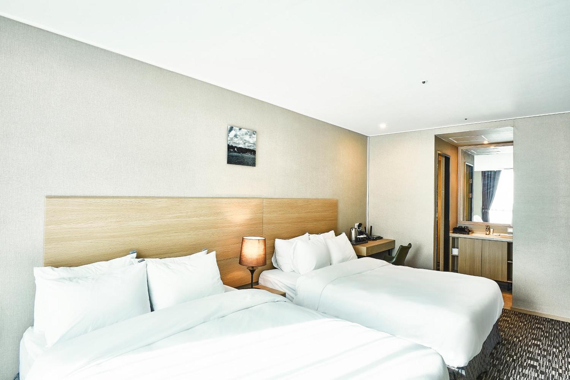 Golden Harbor Hotel Pyeongtaek Ngoại thất bức ảnh