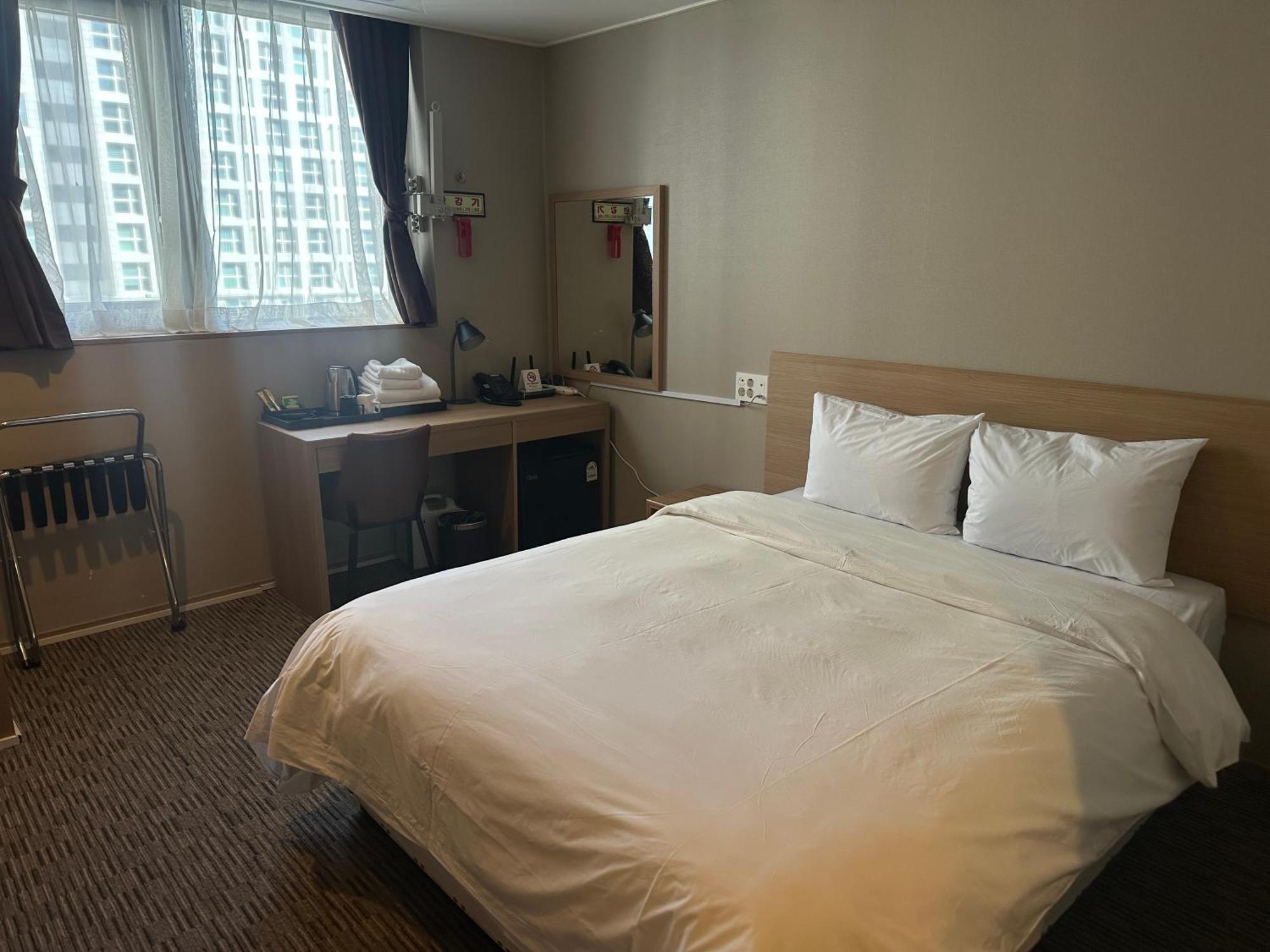 Golden Harbor Hotel Pyeongtaek Ngoại thất bức ảnh